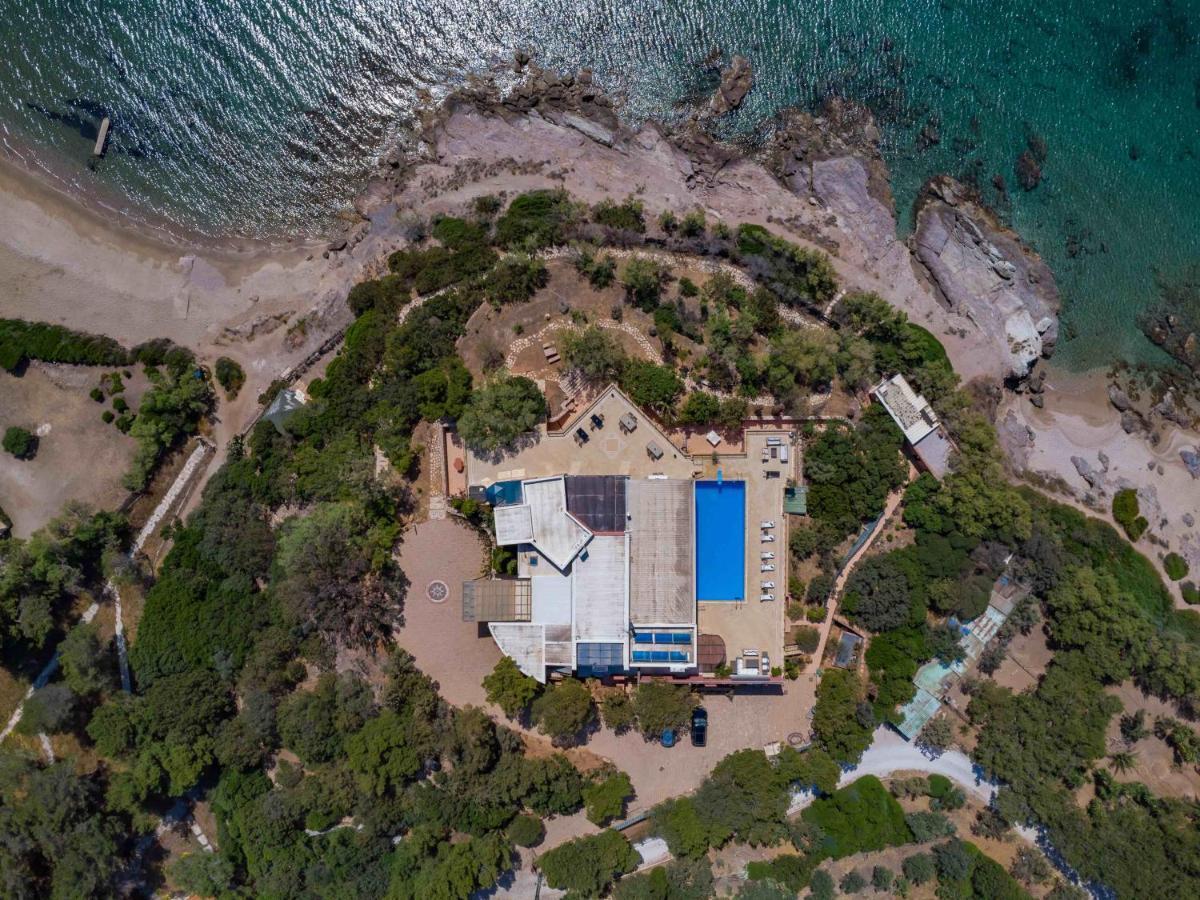 Black Diamond Beachfront Pool Villa Pasithea In Sounio, Athens Szúnio Kültér fotó