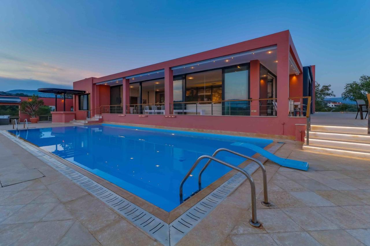 Black Diamond Beachfront Pool Villa Pasithea In Sounio, Athens Szúnio Kültér fotó