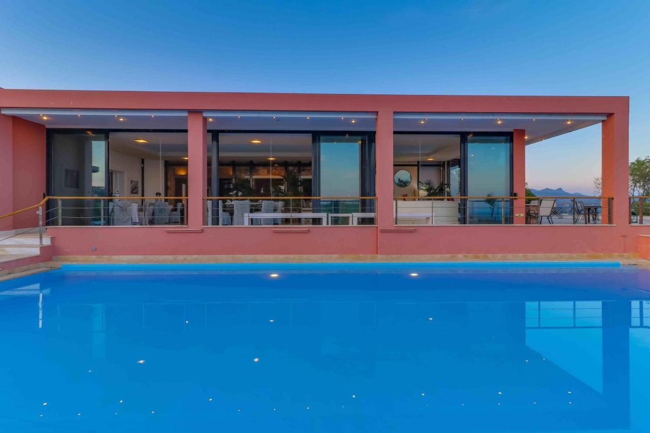 Black Diamond Beachfront Pool Villa Pasithea In Sounio, Athens Szúnio Kültér fotó