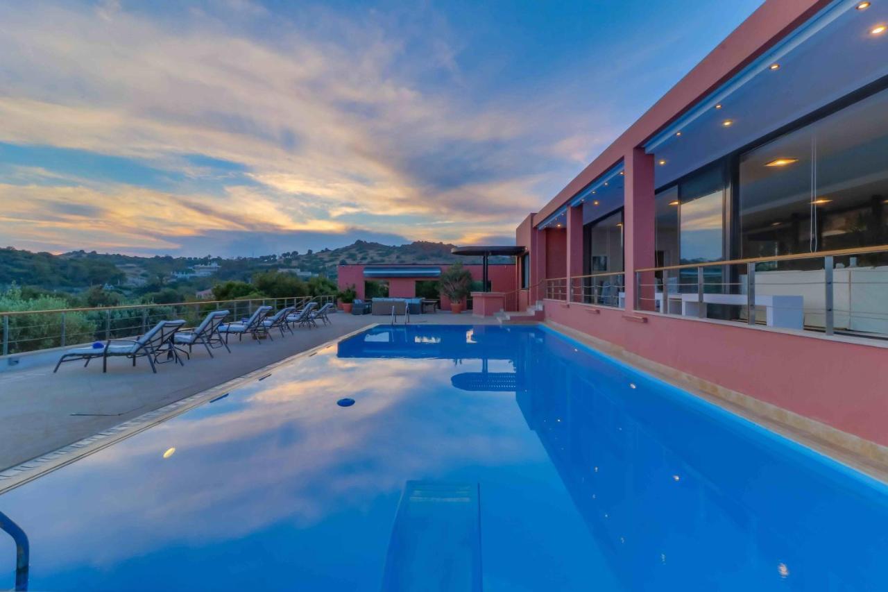 Black Diamond Beachfront Pool Villa Pasithea In Sounio, Athens Szúnio Kültér fotó